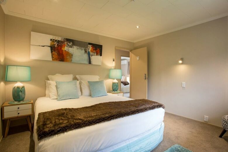 Large Distinctive And Spacious Family Home