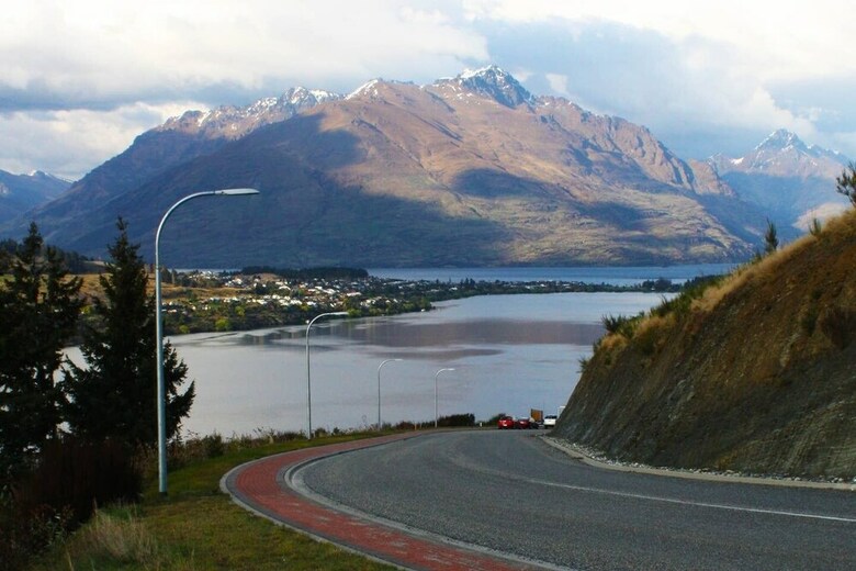 Lake View Townhouse Queenstown Hill