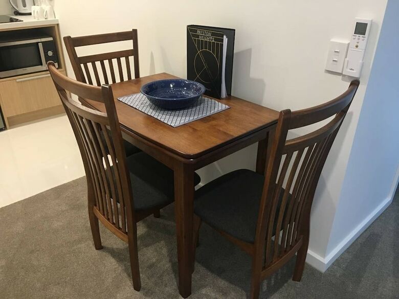 #52b Preston Heights Apartment