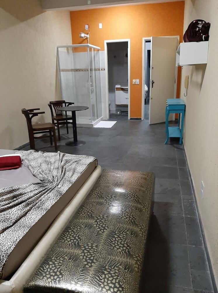 Hostal Hotel Hostel Lapa