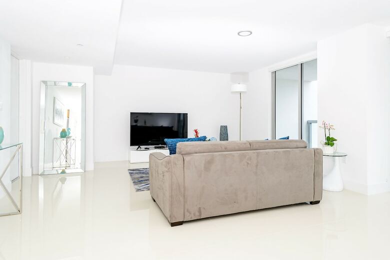 Apartamentos Moderno By Bay Harbor One