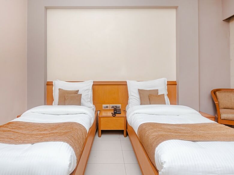 Tuliipstays - Hotel Ashok Bhiwandi