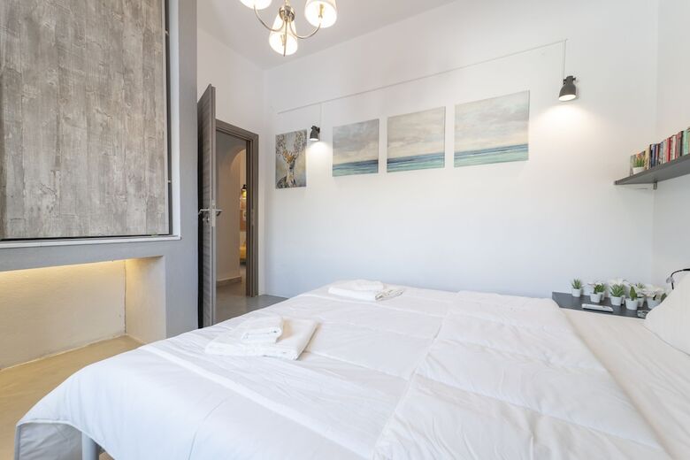 Apartamentos Peggy's Place (Red Beach + Private Parking)