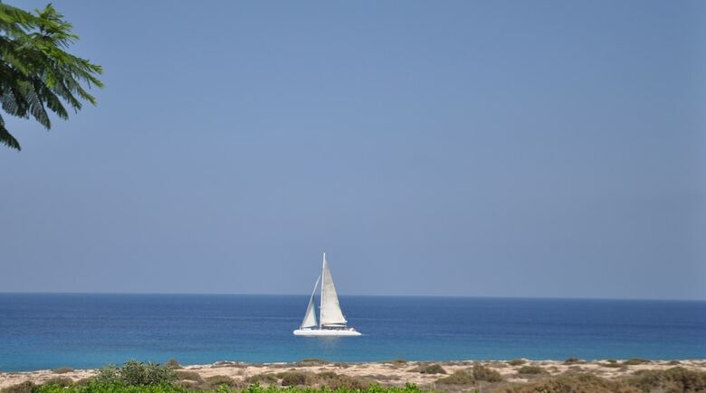 Artisan No 6 First Line Seafront Villa