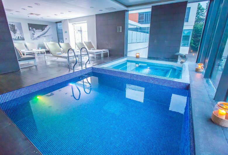 Guildford Harbour Hotel