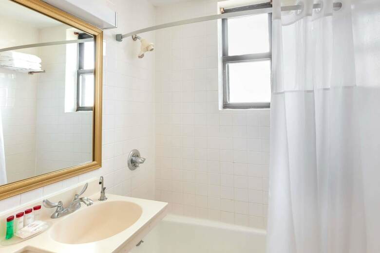 Hotel Ramada By Wyndham Jersey City