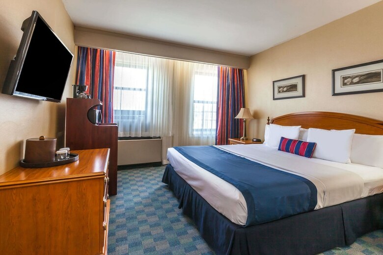 Hotel Ramada By Wyndham Jersey City