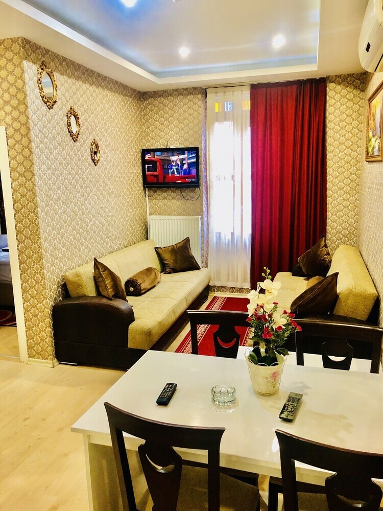 Beyaz Suites & Hotel