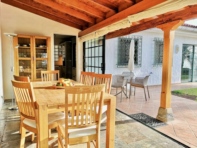 Villa Nanou House