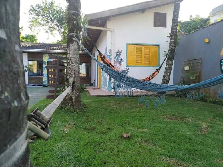 Hostal P� De Serra Pub Hostel