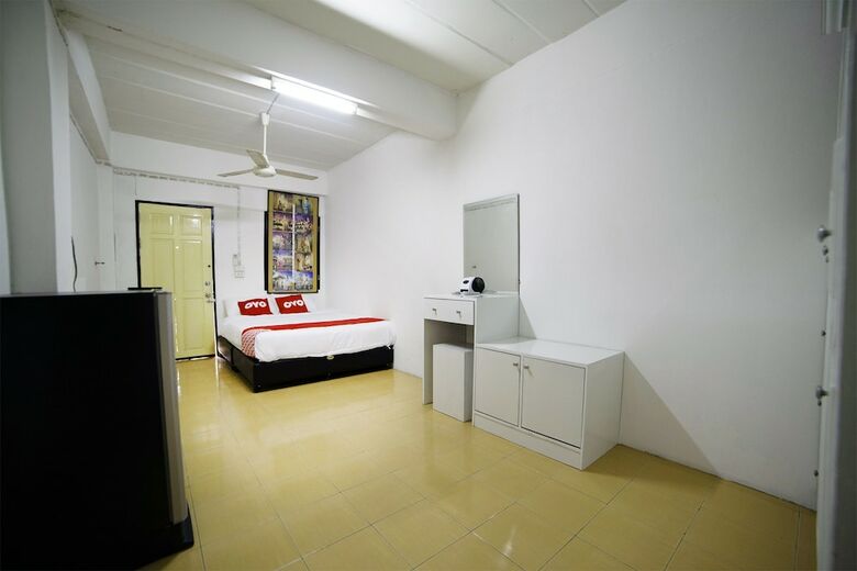 Hostal Oyo 560 Chang Hostel? Suvarnabhumi