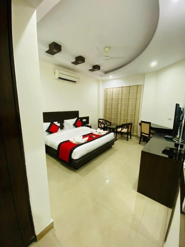 Hotel The Asian Suites Galleria