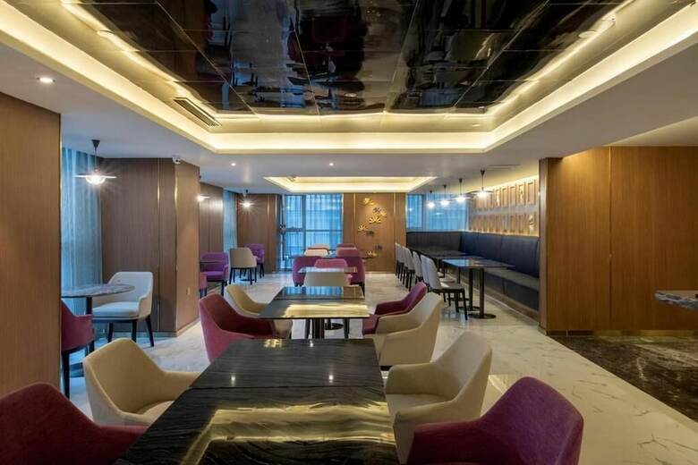 Orange Hotel Select North Railway