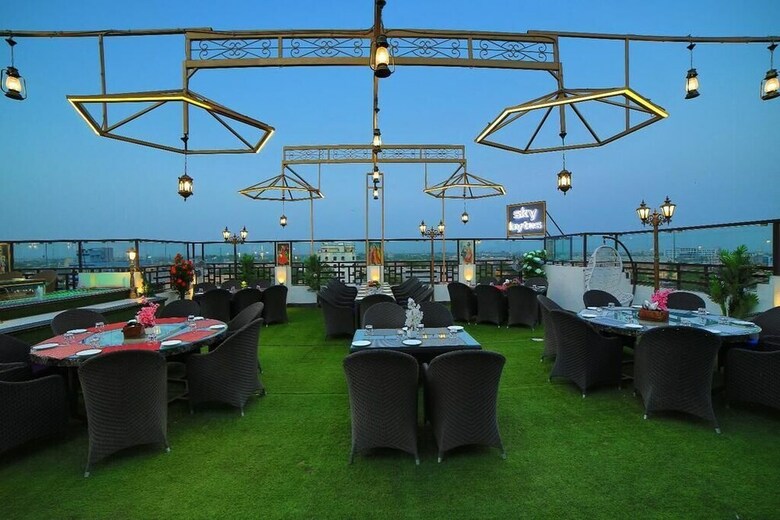 Hotel Bharat Palace