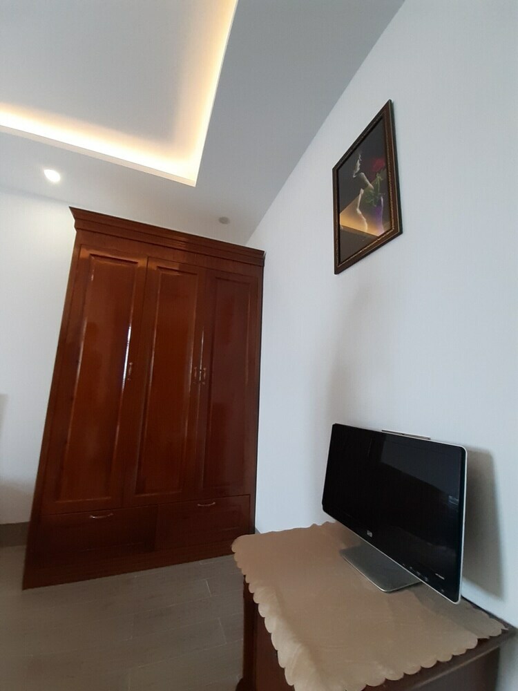 Oyo 747 Quynh Hoa Hotel