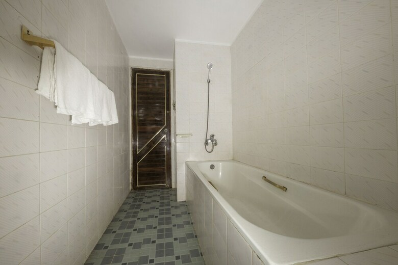 Oyo 718 Nu Hoang Hotel