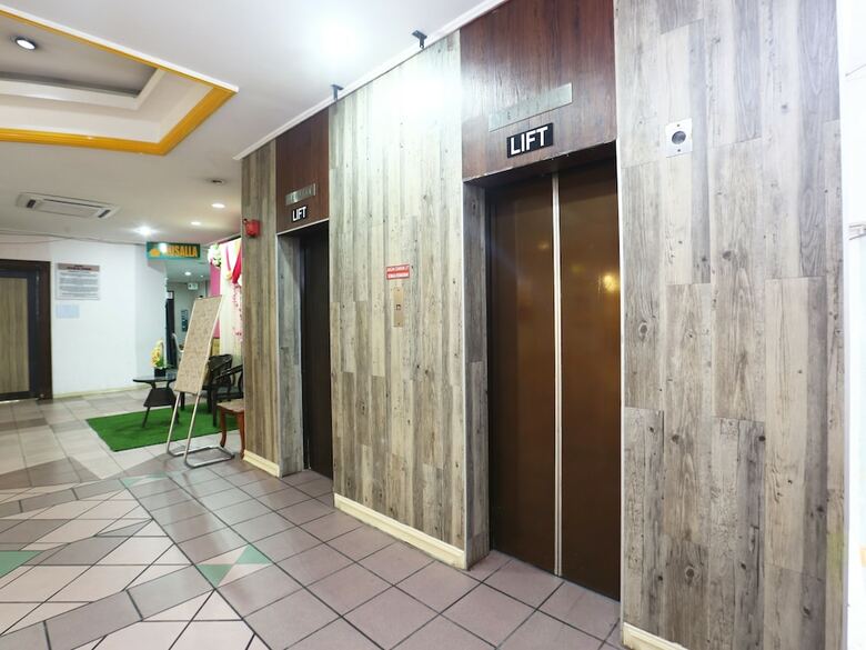 Oyo 89489 Al Ansar Hotel