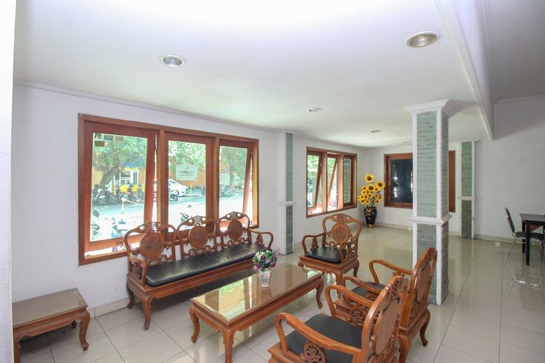 Hotel Airy Laweyan Sutowijoyo 45 Solo