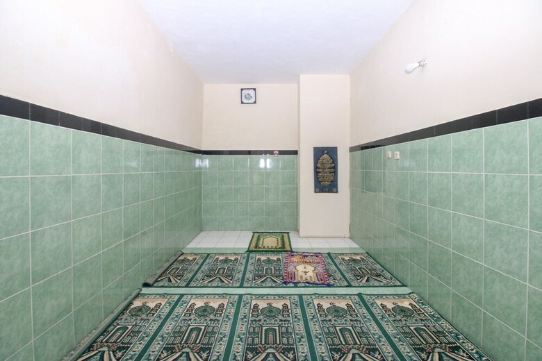 Hotel Airy Laweyan Sutowijoyo 45 Solo