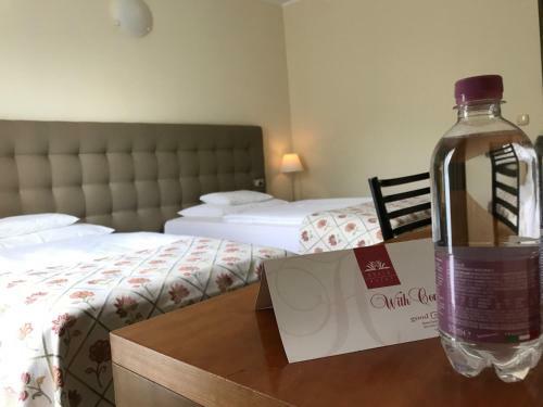 Hotel Hvala - Restaurant Topli Val