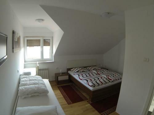 Hostal Guesthouse Mira G.