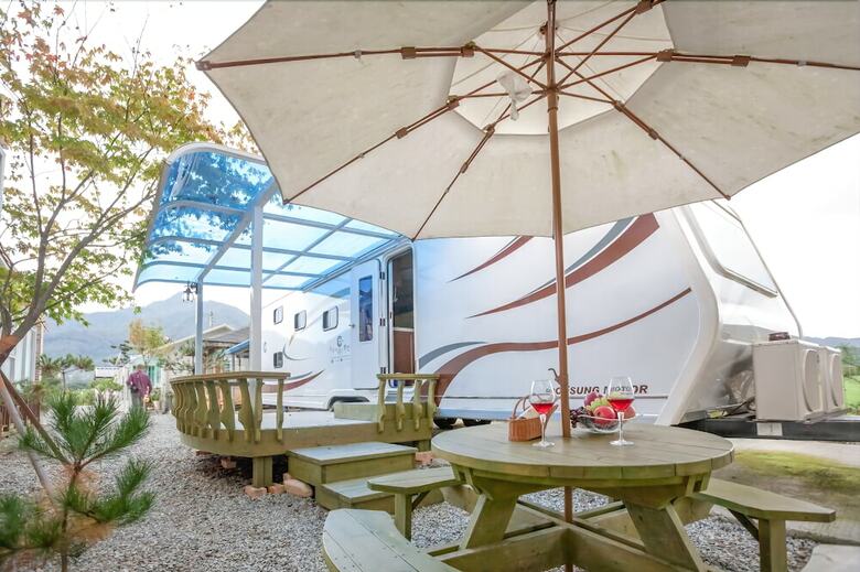 Donghwa Caravan