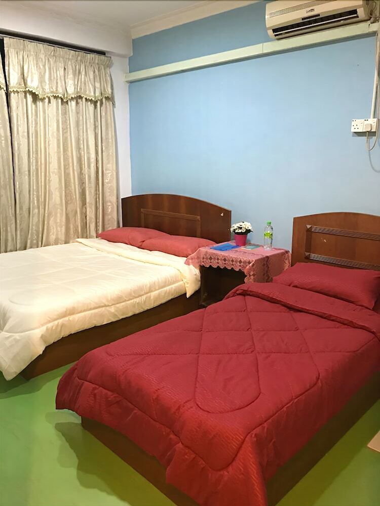 Oyo 89784 Impiana Hotel