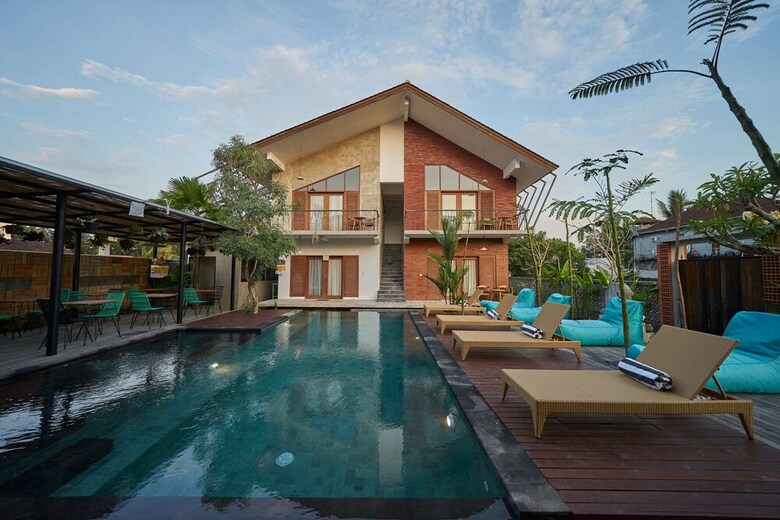 Hotel Kubu Tropis