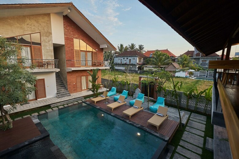 Hotel Kubu Tropis
