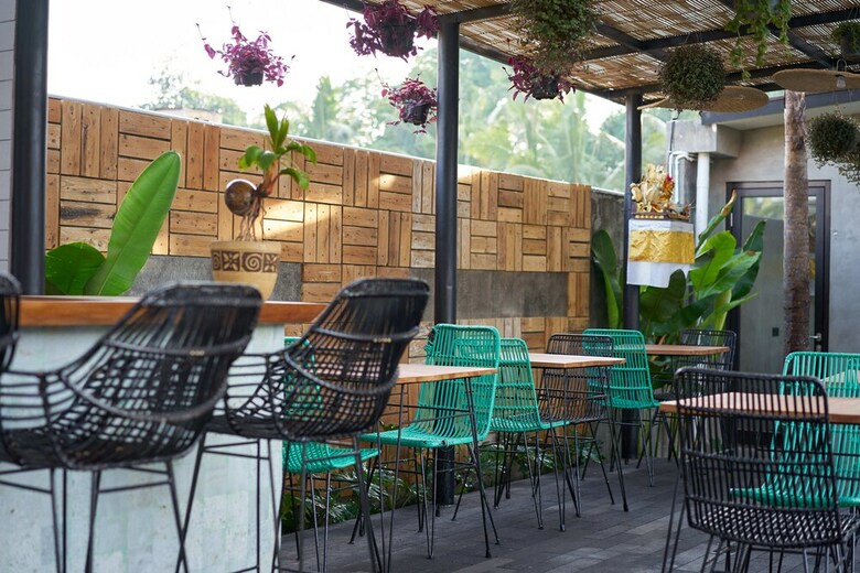Hotel Kubu Tropis