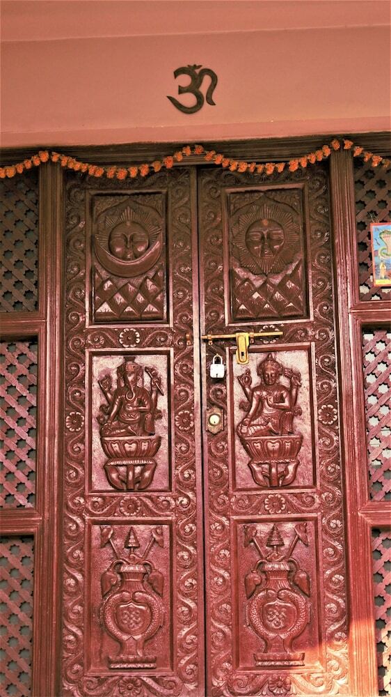Hotel Nirmala Homestay