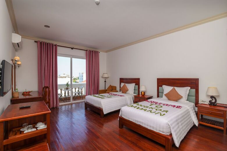 Angkor White Swan Hotel