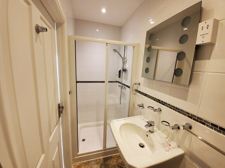 Hotel Sleeplicity London Heathrow