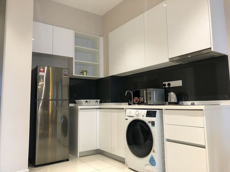 Apartamentos Alia Premier Medini By Subhome