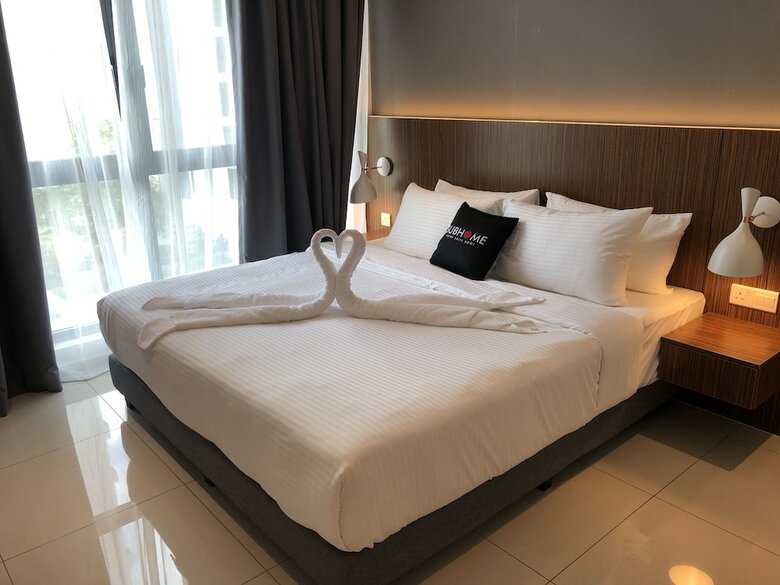 Apartamentos Alia Premier Medini By Subhome