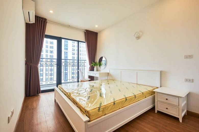 Western Hanoi Apartment - The Emerald