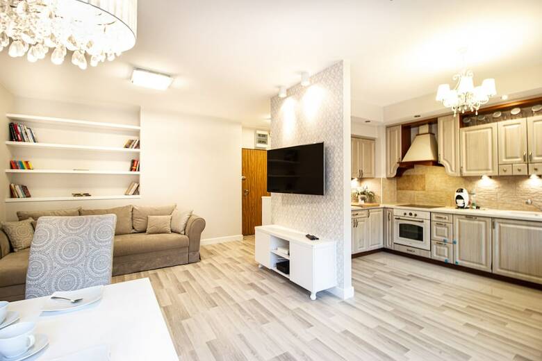 Ursynow Apartment With Garden