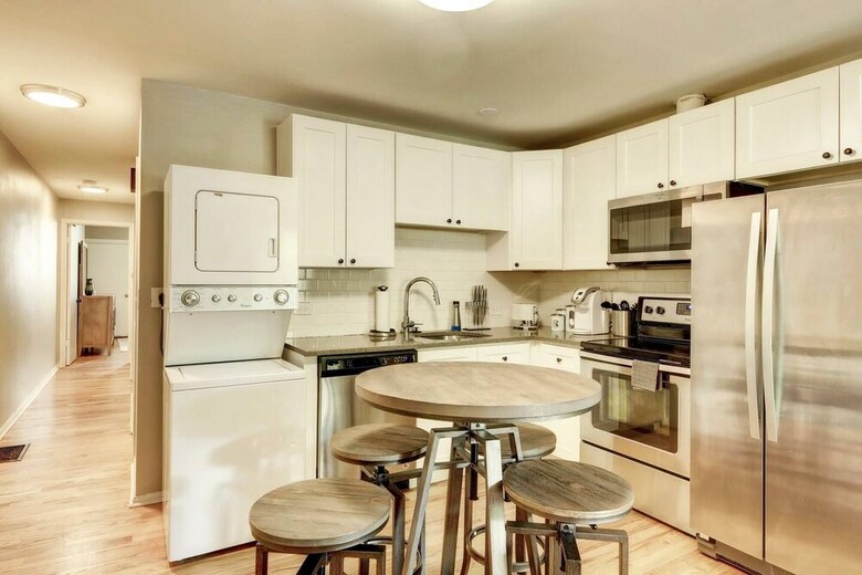 Apartamento Luxury Denver Apts 8 Bds 4 Bas Great Location!
