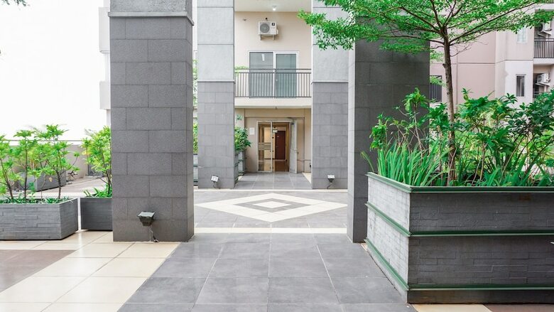 Hotel Capital O 2218 Sudirman Suites