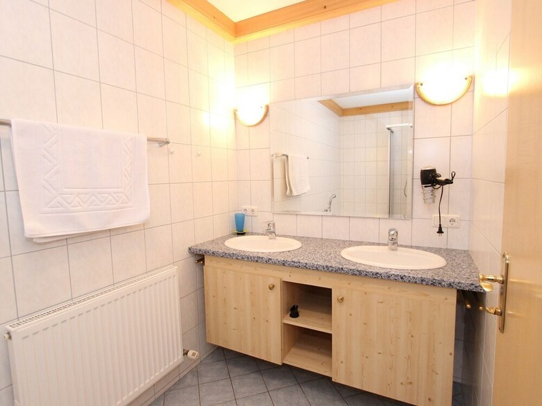 Spacious Apartment Near Ski Area In Leogang