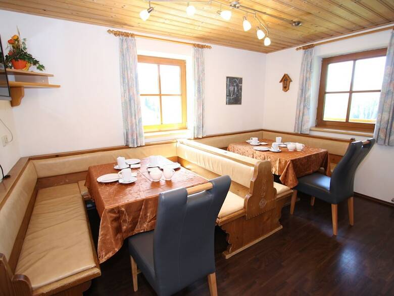 Modern Chalet In Wagrain With Balcony
