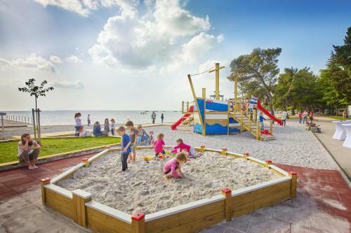 Hostal Villa Adriatic - Hotel & Resort Adria Ankaran