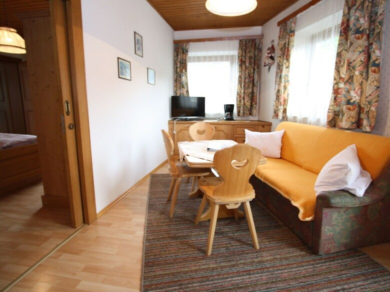 Beautiful Apartment In Uttendorf With Mountain View