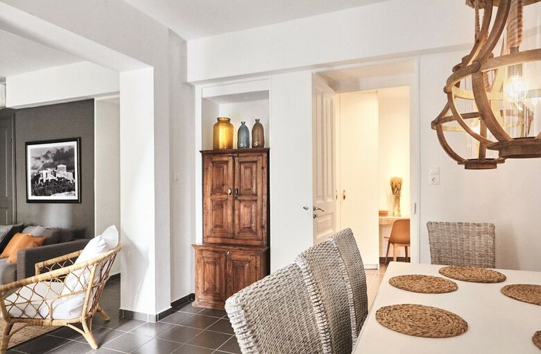 Hotel Art Pantheon Suites In Plaka