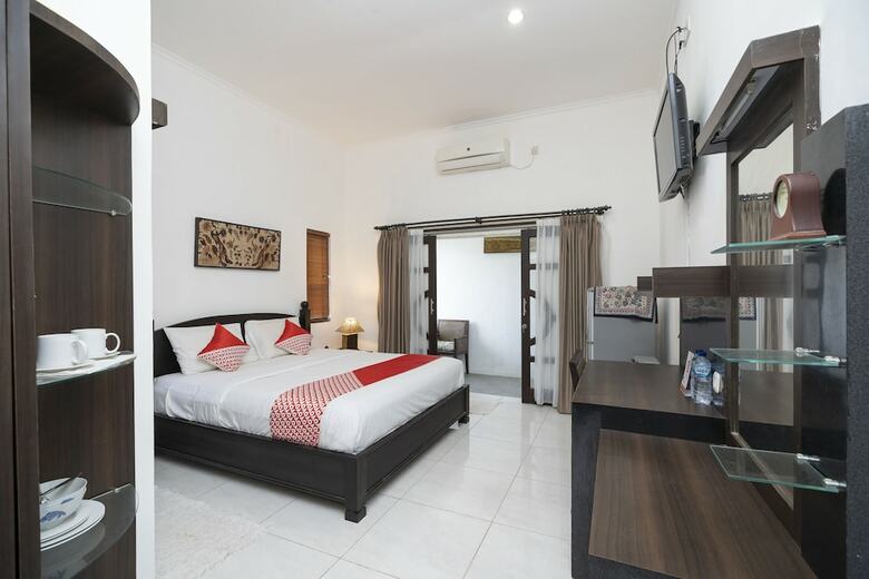 Hostal Oyo 2417 Panen House