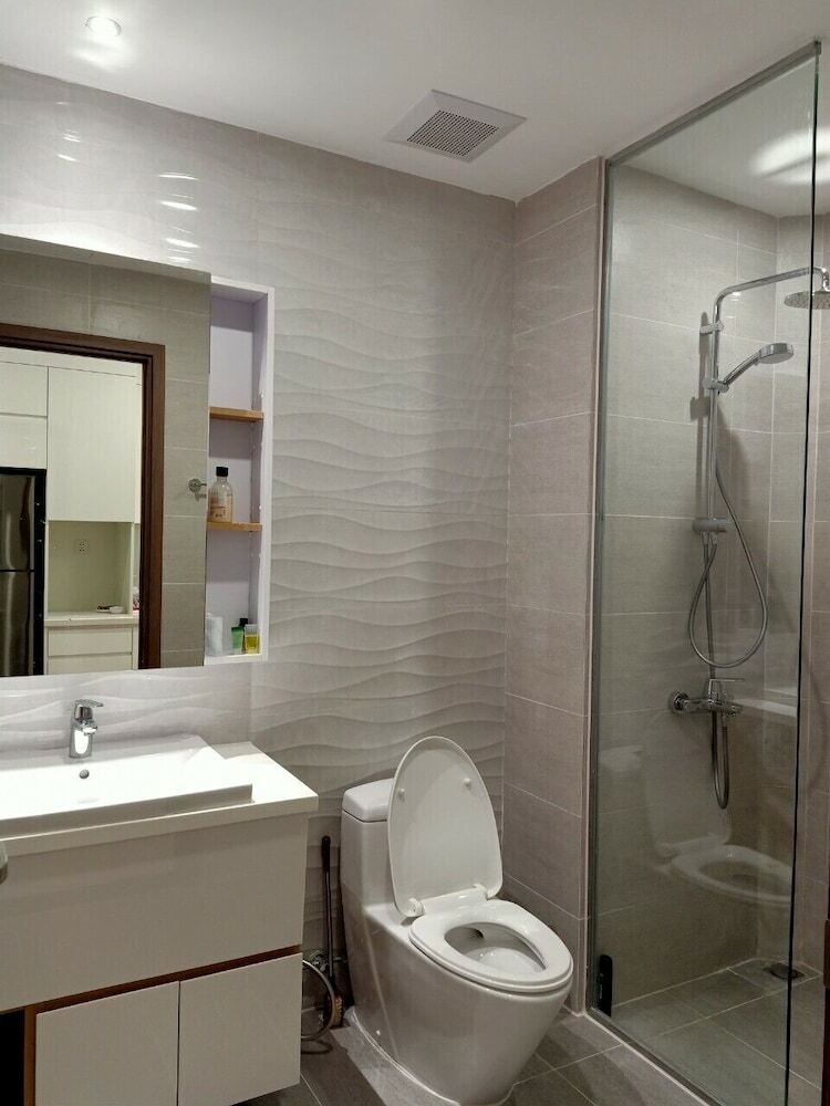 Luxury Scenia Bay Apartment With Seaview
