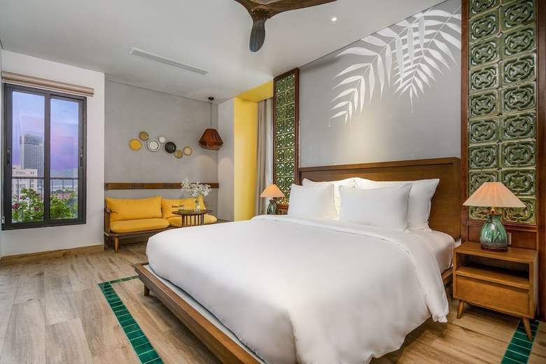 Seahorse Office And Hotel