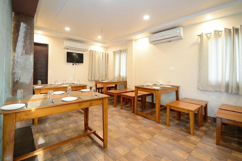 Hotel Rashika Palace
