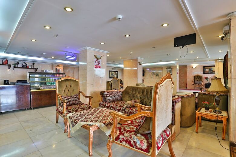 Oyo 394 Al Morooj Kareem Hotel