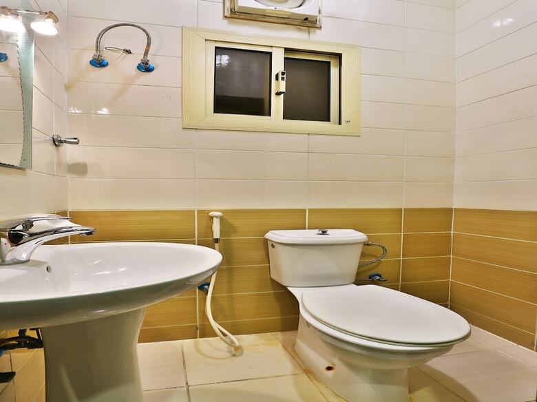 Apartamento Oyo 161 Middle East Suite